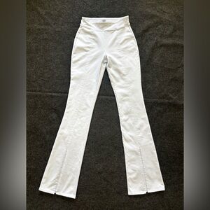 ALO Yoga Airbrush High Waist Flutter Leggings Flare‎ Split Hem White Women’s XS